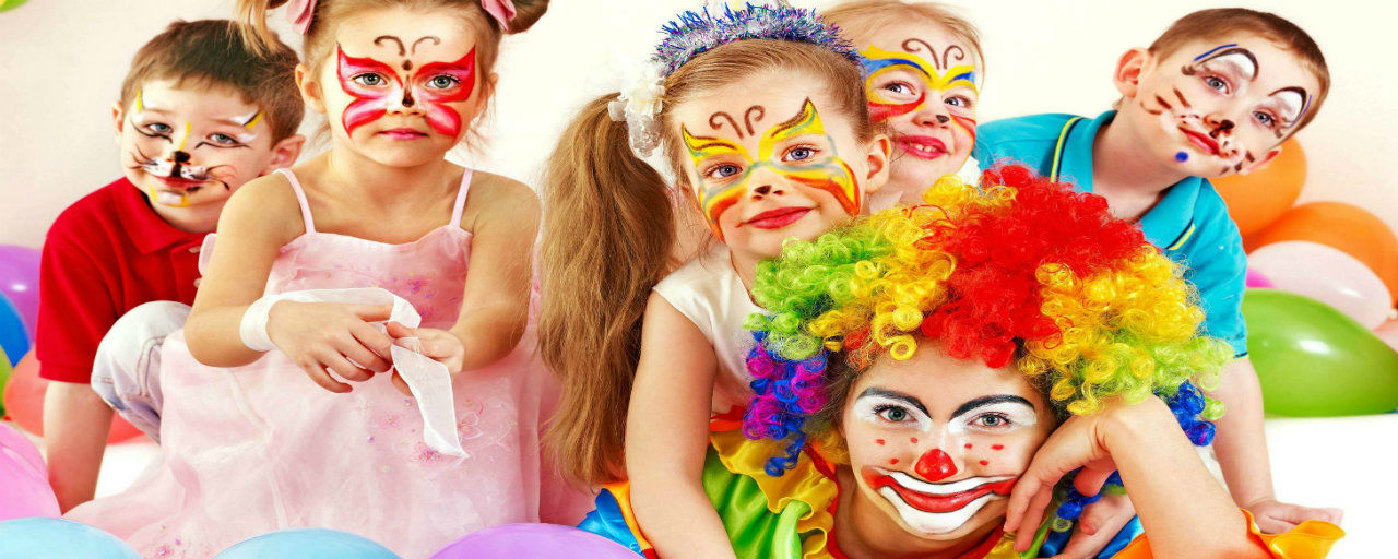 Yüz Boyama ve Sosis Balon Dağıtımı