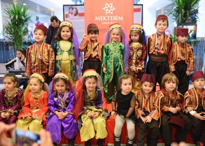 Minikler Folklör Ekibi